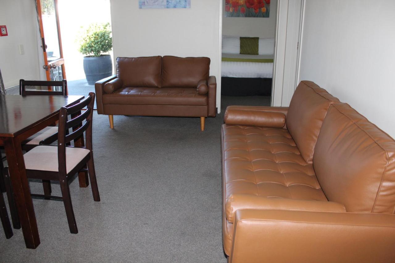 Gladstone Motel Richmond Bagian luar foto