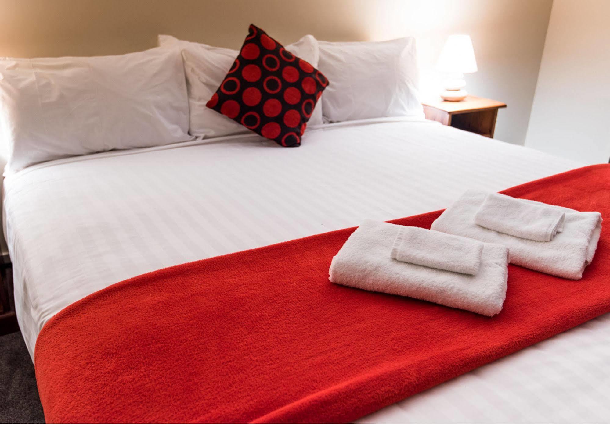 Gladstone Motel Richmond Bagian luar foto